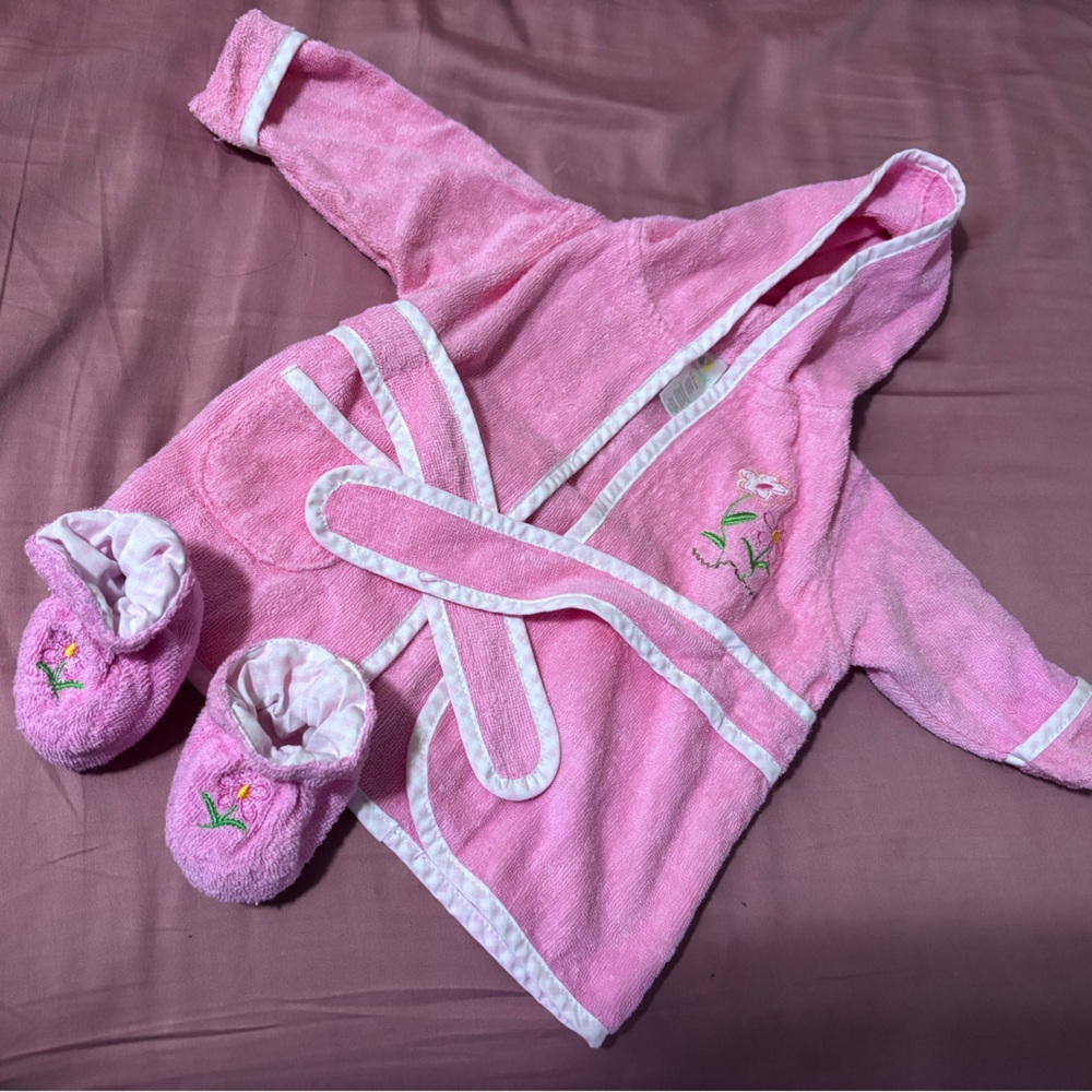 pink baby bathrobe with slippers